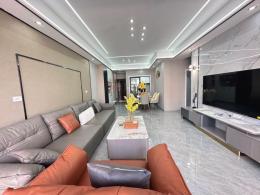 锦云府品质新小区，客厅朝中庭，**房全新装修，家具